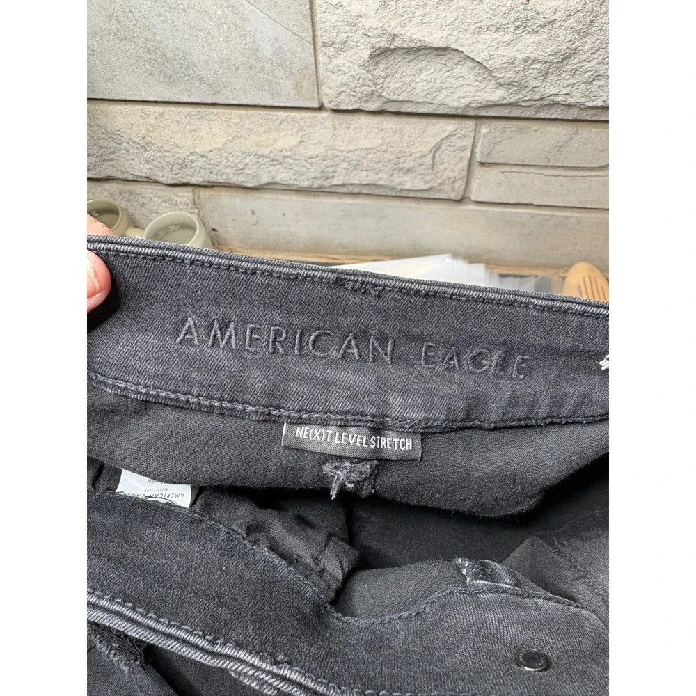 American Eagle Distressed Denim Mini Skirt Washed‎ Black Raw Hem Womens Size 10